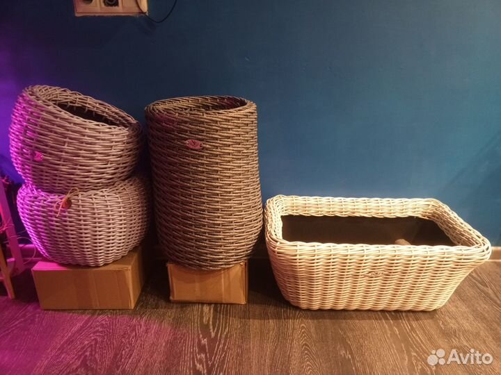 Кашпо из искусственного ротанга