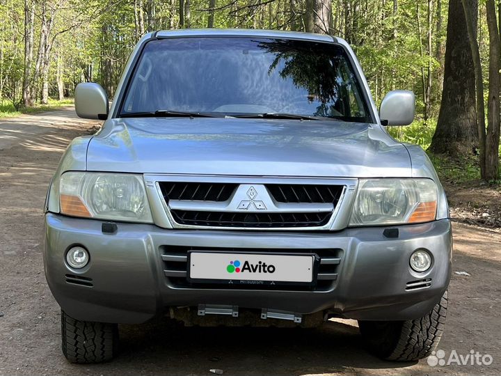 Mitsubishi Pajero 3.2 AT, 2003, 200 000 км