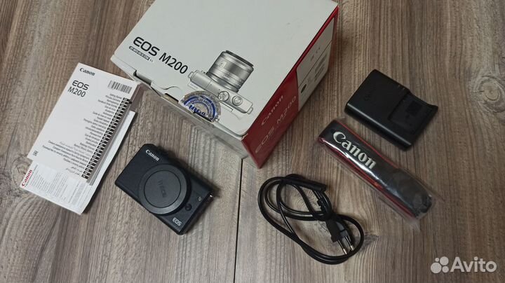 Canon EOS M200 body не рабочая на запчасти