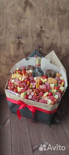 Мужские букеты. Съедобные колбасные букеты