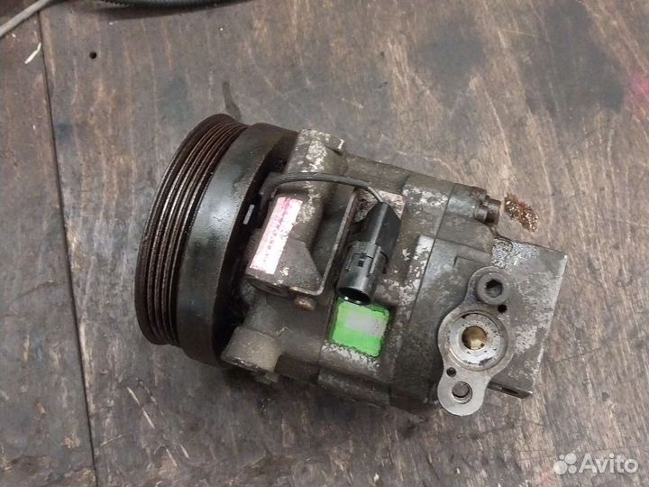Компрессор кондиционера Mitsubishi iO