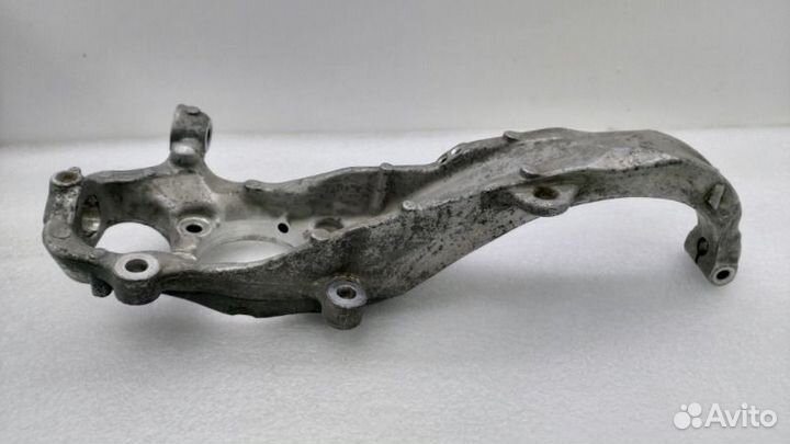 Кулак поворотный передний левый Infiniti M37 Y51