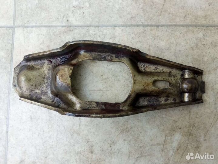 Вилка сцепления Audi 80 B4 012141719B