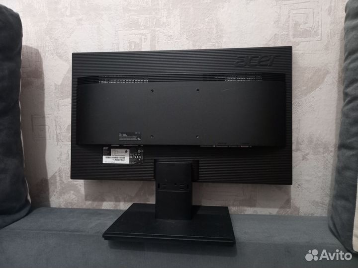 Монитор Acer 22