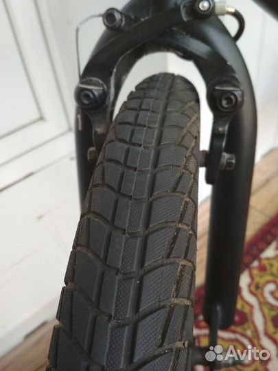 Трюковой велосипед BMX