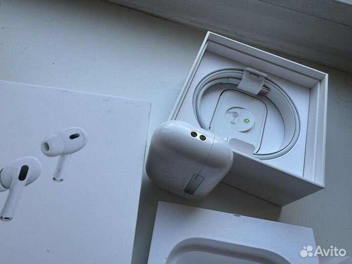 AirPods Pro 2 Lighting (5 месяцев) Оригинал