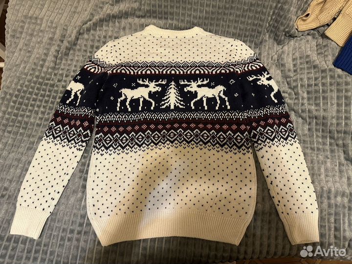 Свитер женский