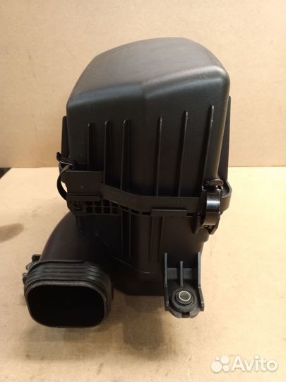 Корпус воздушного фильтра Hyundai 281103Z100