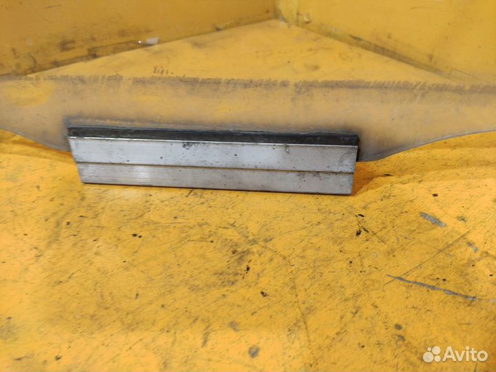 Стекло заднее левое для Daewoo Nexia