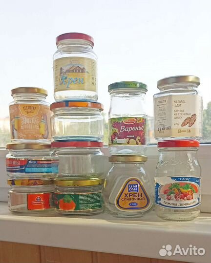 Банки стеклянные разного объёма маленькие, большие