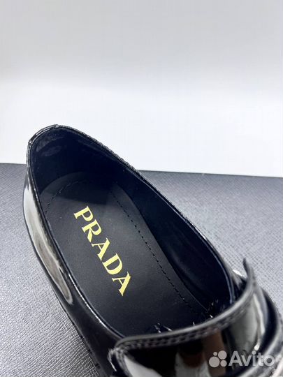 Лоферы Prada