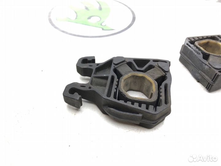 Подушка радиатора Volkswagen Passat B8 2.0 dfga