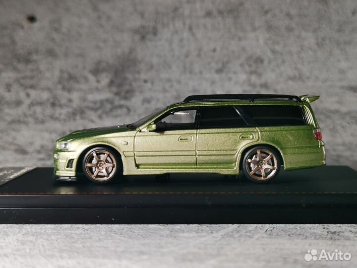 Street weapon Nissan Stagea R34