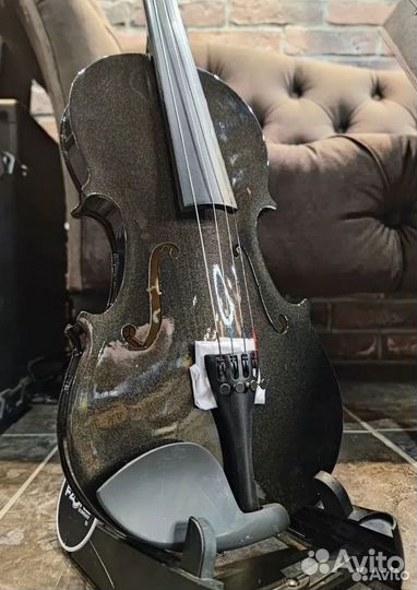 Скрипка 4/4 + Кофр (комплект)