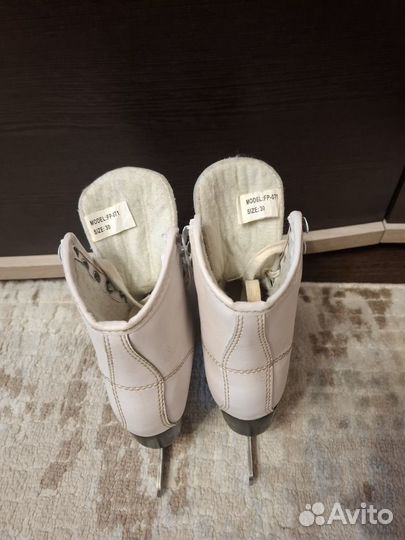 Коньки фигурные для девочки 30 размер