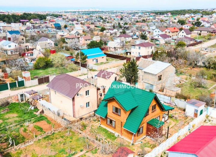 Дом 120 м² на участке 4 сот.