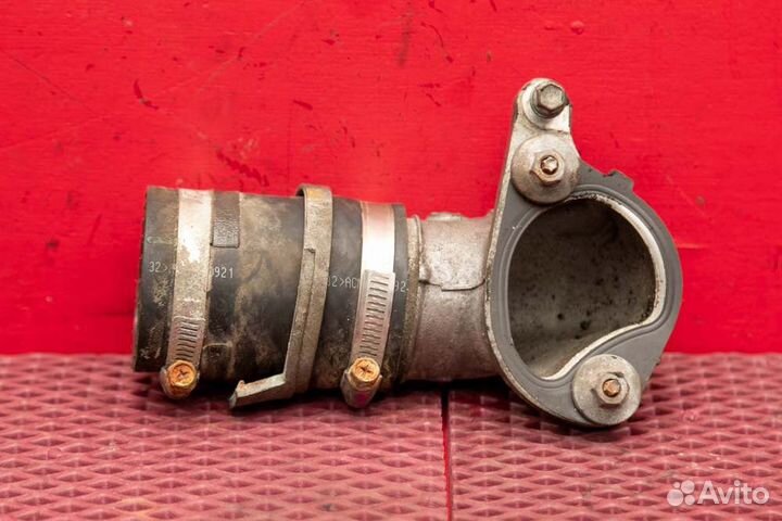 Патрубок интеркулера правый Toyota Land Cruiser