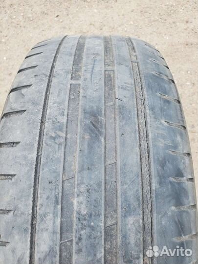 Nokian Tyres Hakka Black 2 SUV 235/65 R17 108V