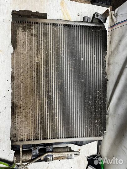 Радиатор кондиционера Renault Symbol 1