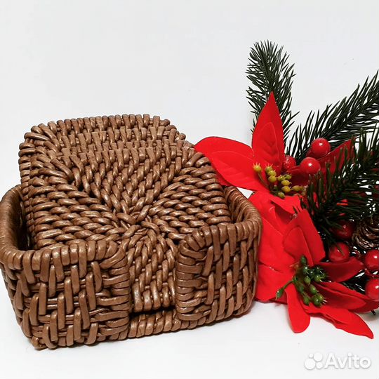 Плетёные салфетки под стаканы