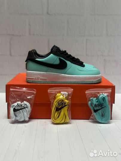 Tiffany & CO. x Nike Air Force 1 Low