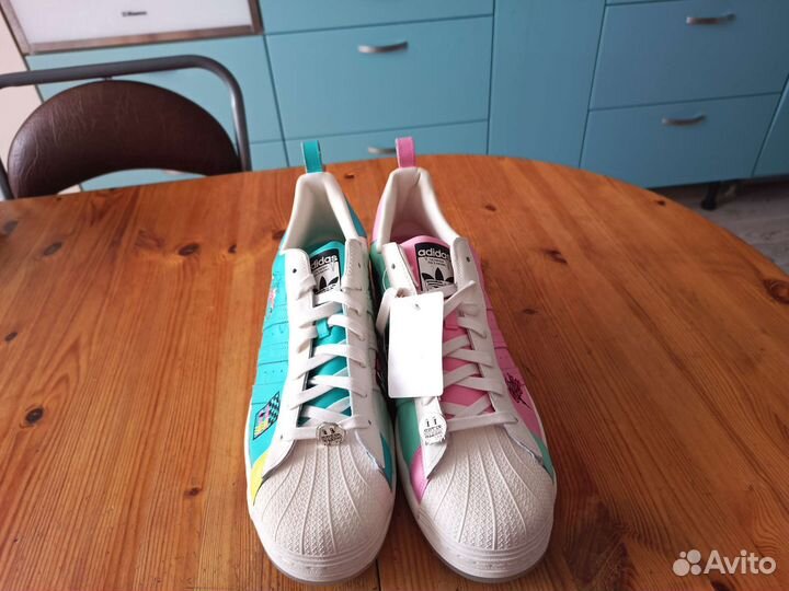 Кроссовки adidas