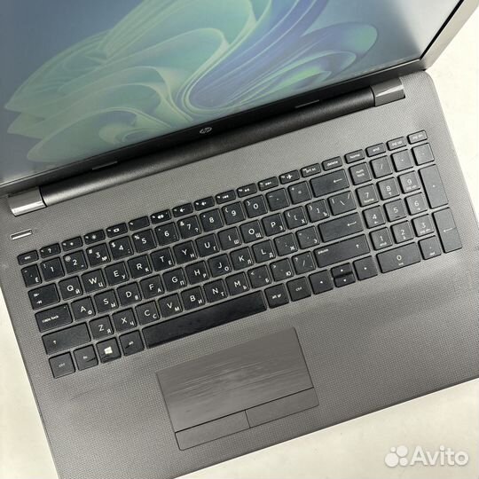 Ноутбук HP 8RAM/SSD