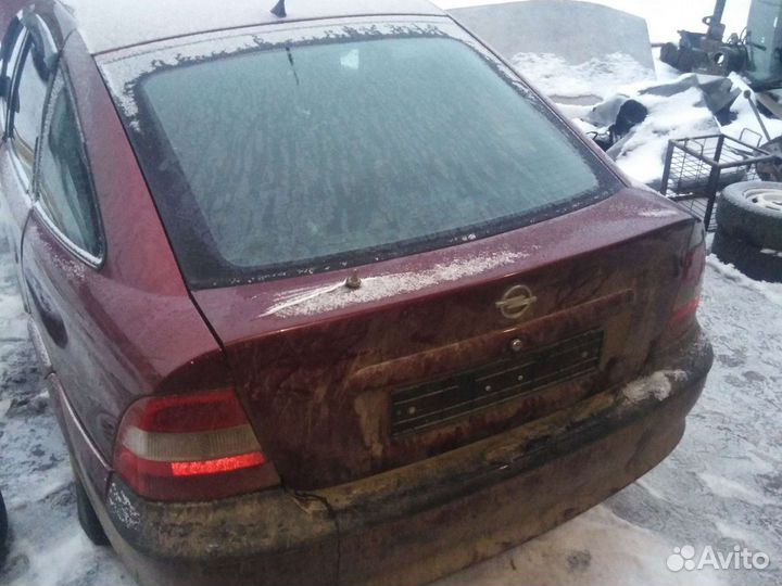 Крышка багажника Опель Вектра Б 1996г