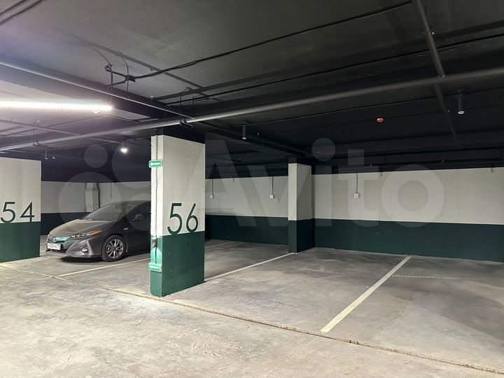 Машиноместо, 16 м²