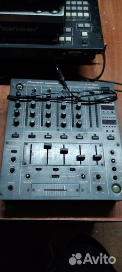 Микшер Pioneer DJM и пара DJ-400