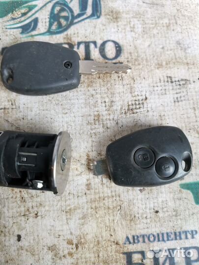 Замок зажигания с ключом и дефектом LADA Largus