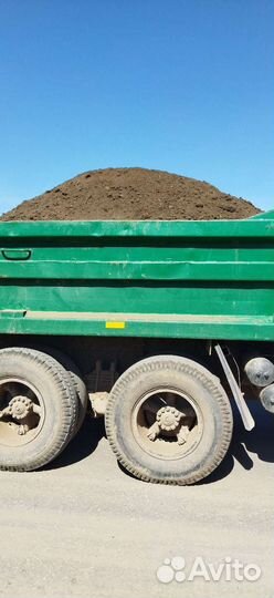 Навоз на огород, перегной, плодородная земля, торф