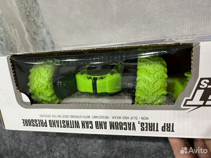 Игрушка машинка Stunt car