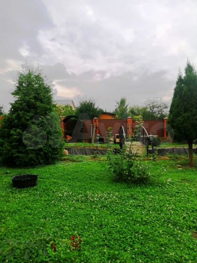 Коттедж 280 м² на участке 9 сот.