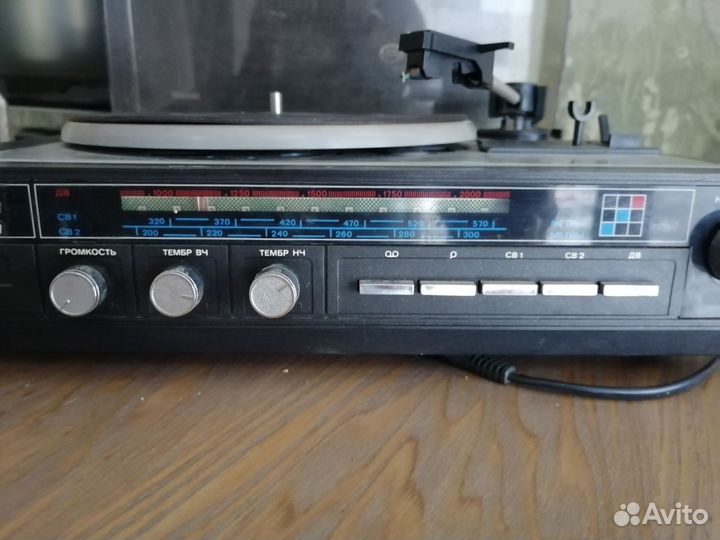 Проигрыватель винила СССР