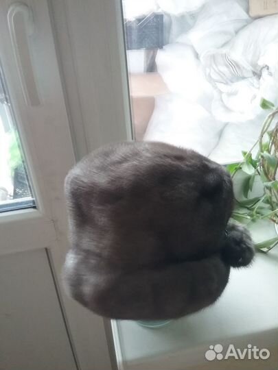 Шапка женская новая из голубой норки