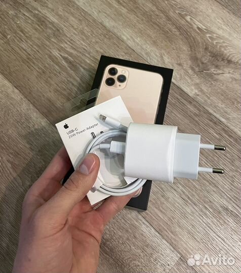 Быстрая зарядка на apple 20 w новая