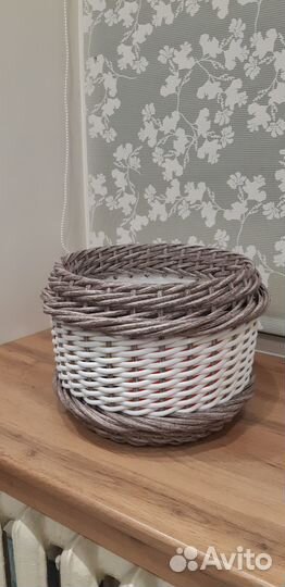 Кашпо из искусственного ротанга