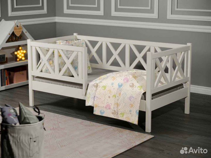 Кроватка с бортиком из натурального дерева софа дл