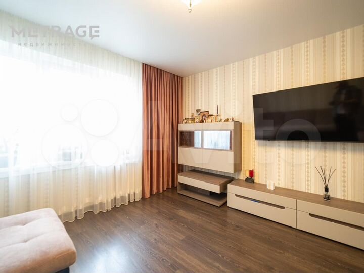 4-к. квартира, 77,5 м², 1/10 эт.