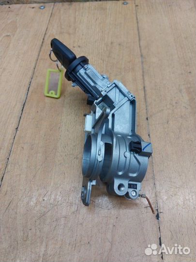 Замок зажигания Opel Zafira B Z18XER 2009