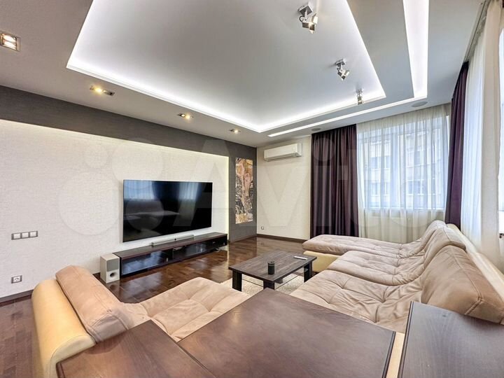 3-к. квартира, 95 м², 5/10 эт.