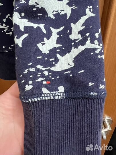 Tommy hilfiger свитшот мужской, размер 42