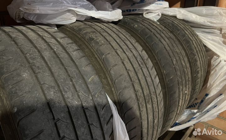 Литые диски резина r17 5x100 ET42 Polo/Rapid