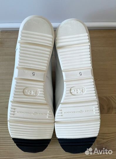 Женские белые кроссовки Kennel&Schmenger