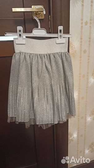 Комплект для девочки юбка+кофта на 6-7 лет