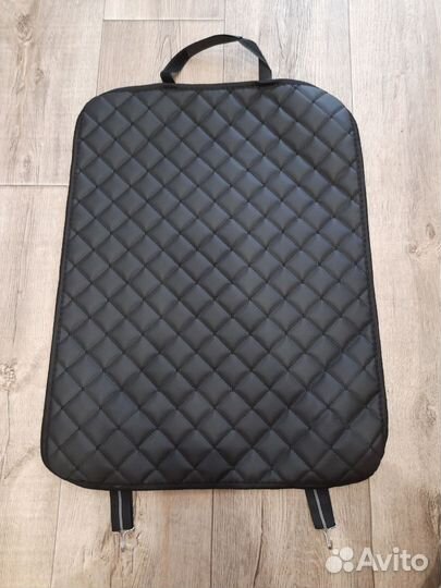 Защитная накидка (незапинайка) на спинку авто