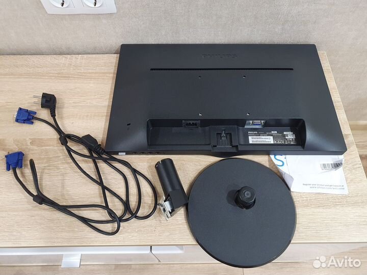 Монитор Philips 21.5