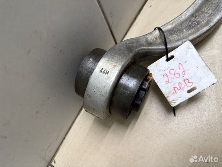 Рычаг передний левый Volkswagen Passat B5 седан