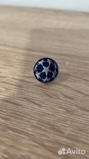 Значок лига чемпионов оригинал